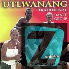 Utlwanang Traditional Dance Group – Black Mampatile